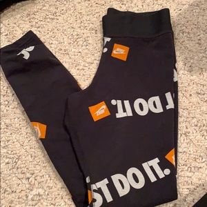 Nike leggings